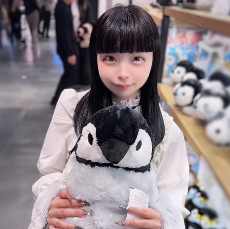 FC2-PPV-4687524 [BT](FC2) 【未公開】148㎝圧倒的ろの18歳ｺﾝｶﾌｪ嬢。汗たっぷりの巨根にﾒｽ顔発令。発情した膣に2度の種付け。。。