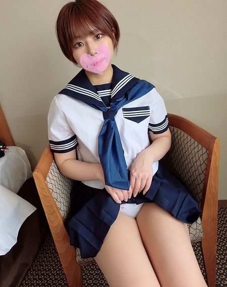 FC2-PPV-4678765 [BT](FC2) 【無】必殺パイルドライバー69炸裂大射精！！みんな大好き笑里ちゃんを制服着せ替えダッチワイフに～ケダモノおぢたちがやりたい中出し