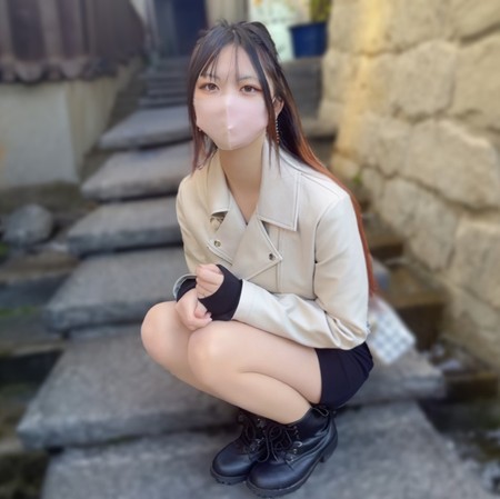 FC2-PPV-4632324 [BT](FC2) 「嫌…ﾀﾞﾒｯ」透き通った声で潮吹く18歳バンド女。初のp活でダ マされ強○ﾊﾒ撮り。彼女に子宮腹パンで中出し。。