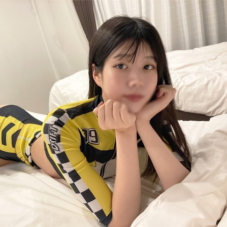 FC2-PPV-4677103 [BT](FC2) 22歳Dカップ国宝級美乳JD再び！今度はレースクイーン姿で登場極上スレンダーボディに今回もピストンが止まらない！