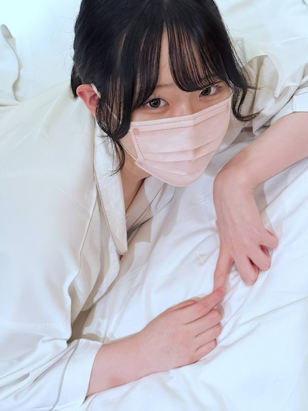 FC2-PPV-4692702 [BT](FC2) 「うんしょっ」で下着を脱ぐSSS級の色白清楚 電マでイクイクキモおじにされるがまま