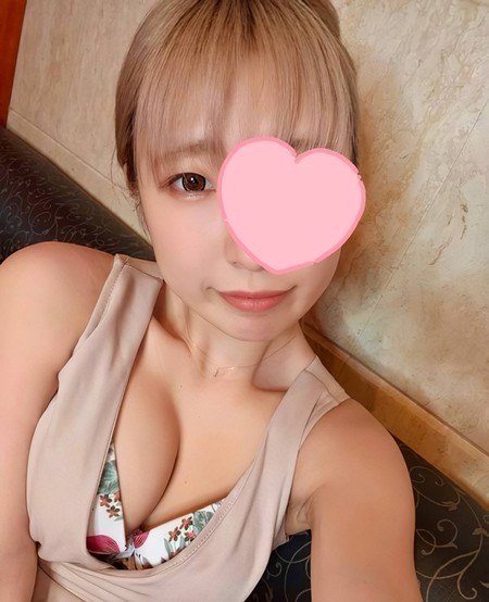 FC2-PPV-4689167 [BT](FC2) **レイヤーが涙を流すまで鬼イラマ 何度むせても執拗に喉奥を責め立て最後は喉奥発射