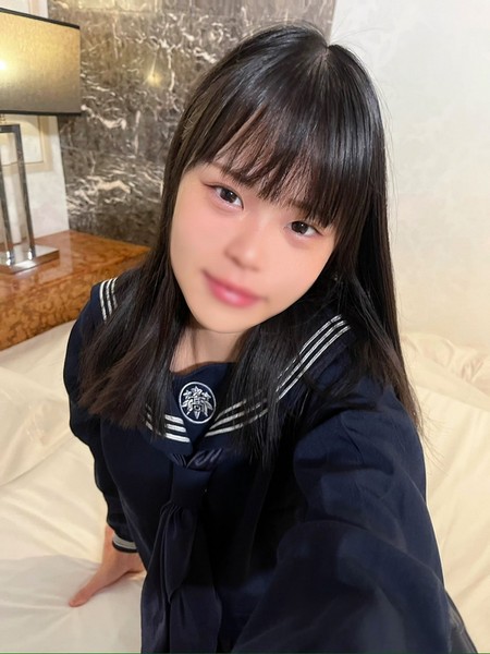 FC2-PPV-4613639 [BT](FC2) 【無修正・清純黒髪ロング】!清純セーラー服美女との濃密すぎるデートは痙攣する膣内に大量中出しの種付けセックス!!