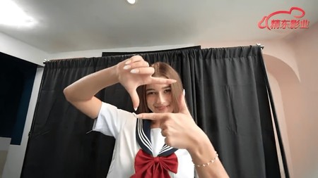 Just a moment...</title><meta http-equiv="Content-Type" content="text/html;