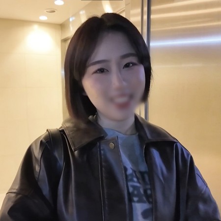 FC2-PPV-4656859 [BT](FC2) 【絶頂連発】保育士潮吹きアクメ　コドモたちには内緒でセイシを膣奥に押し込まれる