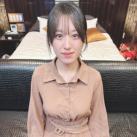 FC2-PPV-4605182 [BT](FC2) 【初撮り】カワイイ笑顔と裏腹に強烈なマンコの締め付け。私、初めてのラブホでナマ＆中出しセックスしちゃいました。