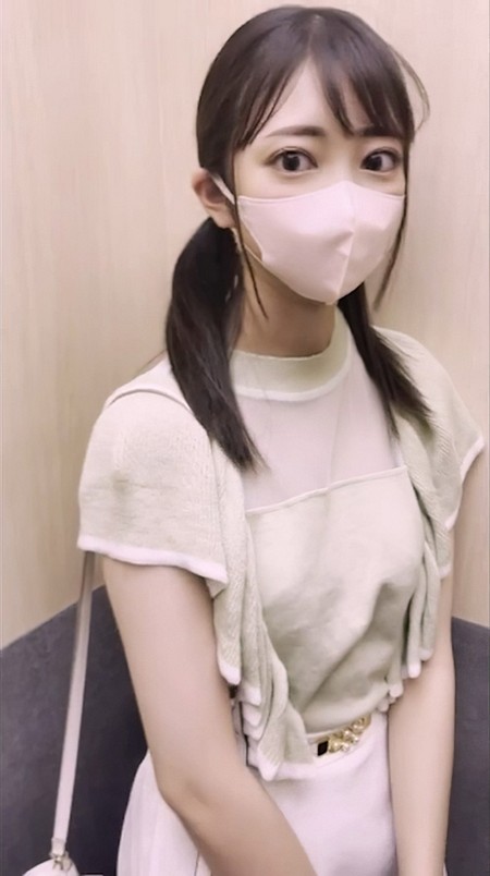 FC2-PPV-4647336 [BT](FC2) 看護専門１８歳　まだ将来のある完全素人に、即妊娠レベルの大量中出し。