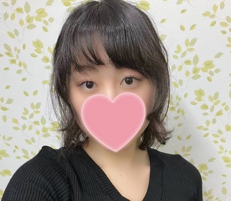 FC2-PPV-4627034 [BT](FC2) 完全素人19歳初撮りスレンダー巨乳！超敏感でアソコの締まりも完璧。連絡が取れないバツとして膣奥中出しハメ。レビュー特典有り