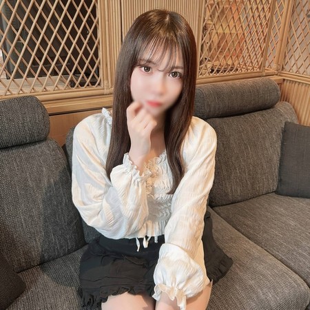 FC2-PPV-4668947 [BT](FC2) モデル級の超絶美人JD。恥ずかしながらも可愛すぎるイキ顔に耐えきれず大量中出し。