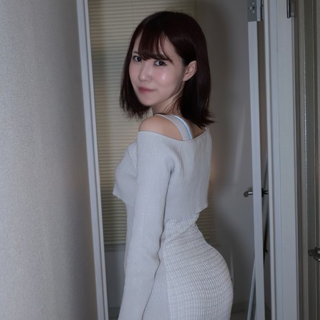 FC2-PPV-4671112 [BT](FC2) 【美尻JD】色白スレンダーボディー。性欲満点フェラに耐えられない。中出してから「掃除」してくれたんだ