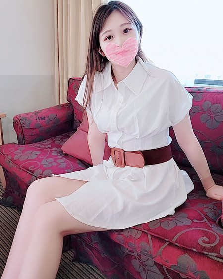 FC2-PPV-4659466 [BT](FC2) 【初撮り/無】美しくてエロティックな百貨店の美人美容部員。ツンデレで危険な感じ漂う麻里子ちゃんに生挿入～超気持ちイイ！！ /麻里