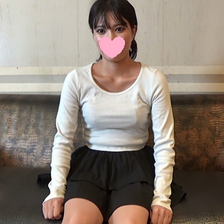 FC2-PPV-4616528 [BT](FC2) 20歳のテビ局で働く美人スタッフ。1回り以上離れたオジサンと生セッス。ふっくら激狭オマコに巨根挿れられ膣奥大量中出し！特典:フェ