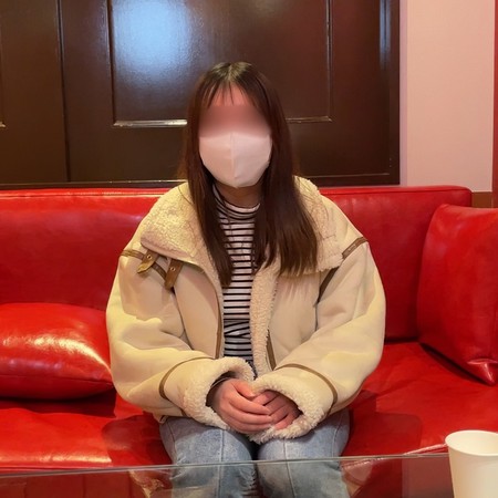 FC2-PPV-4616235 [BT](FC2) 経験少ない短大生20歳。あまり貫かれてこなかったマコに肉棒ぶち込むと激痛のあまり歪む顔面、構わず突き続けてオナホ扱い。