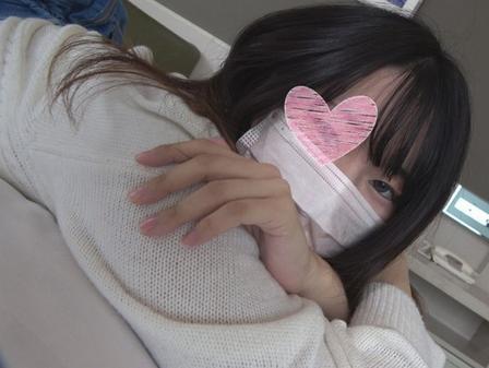 FC2-PPV-3177014 [BT](FC2) みなみちゃんを見れるのはロバだけ～【無】スリル満点の初撮り！！初めての撮影で見せる恥じらいを見逃さないで下さい。RQのちゃんの紹