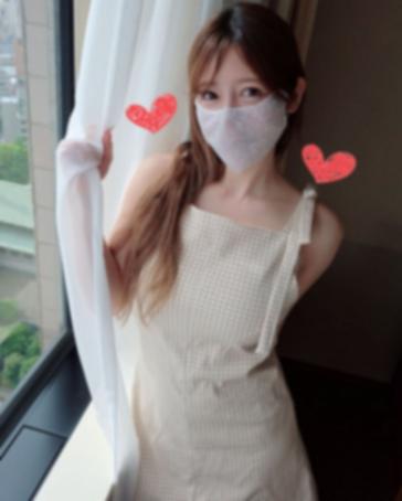 FC2-PPV-4728732 [BT](FC2) ロバ完全限定の最高峰女神さまファイナル【無】モノがケタ違いの女降臨！！で呼んだ整体師に淫らな股間を見せたらハメ師になってもらえる