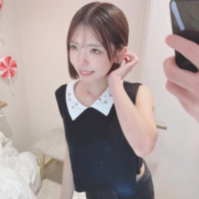 FC2-PPV-4739119 [BT](FC2) 【豪華３作品＆特典映像 計４発射特別篇】１./８歳。日体大に通う短距離ランナー。白く細く腹筋の浮き出た美ボディ。恥じらい秘めた性