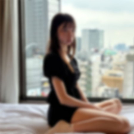 FC2-PPV-4752579 [BT](FC2) 【無修正】【顔出し】 初撮りです。美乳で訳ありパイパン（内容で理由は記載）の貴重な若妻でスレンダー美人の彼女は見た目通り真面目な