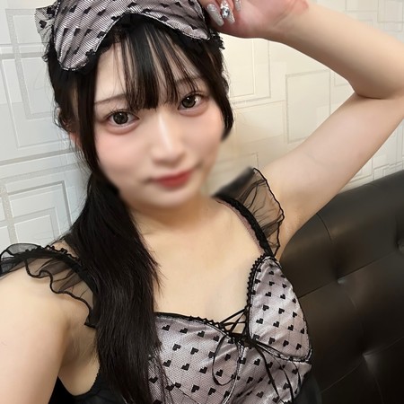 FC2-PPV-4770355 [BT](FC2) 過去一のSSS級可愛いこちゃんとの再会！！アイドルフェイスに似合うコスプレを着させてプライベートえっちでめちゃくちゃ濃いのでた。