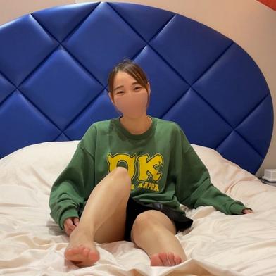 FC2-PPV-4777165 [BT](FC2) 【顔出し解禁】モード系美人看護師再び。ドデカディルドバイブにハマり身体をよがらせまくり、本物の肉棒をぶち込まれると消える理性→生