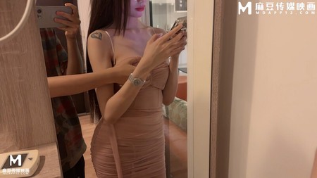 (麻豆傳媒)(m-217)(20251008)極品粉嫩包臀眼鏡妹舔乳侍奉女上位榨精