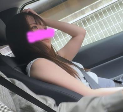 FC2-PPV-4784024 [BT](FC2) 6/22 log1A：そら　こんな可愛い*が金に屈する格差社会バンザイ！上京3年、東北の貧乳*を金で買って車内フェラ