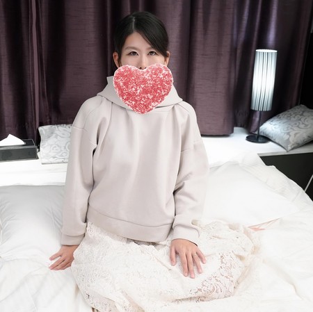 FC2-PPV-4786584 [BT](FC2) （高画質特典・本編顔出し・無修正）男を舐めることが大好きな変態がAVデビュー