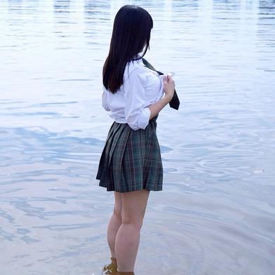 FC2-PPV-4788031 [BT](FC2) 【初掲載】妊娠したて一般科バスト110超え18歳。胎壺破壊・全身体液放出・膣膨張種付け映像。超過激4K ver送付