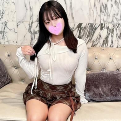 FC2-PPV-4792146 [BT](FC2) 【無修正】 童顔Eカップ(19歳)看護**とホテルデート! 未なパイパンまんこで本気イキの生ハメ交尾!!