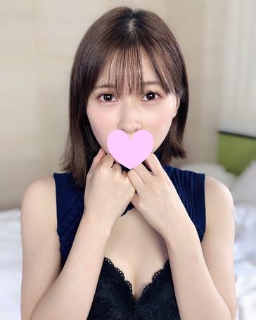 FC2-PPV-4808888 [BT](FC2) 【個人撮影】19歳でアイドルみたいに可愛い顔とスタイルを持つＳ級素人美女に生中出し【特典で高画質】