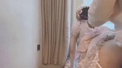 (杏吧傳媒)(xb-1119)(20251204)小蘿莉被啤酒肚拉住雙馬尾後入暴力抽插-洛洛幻想屋