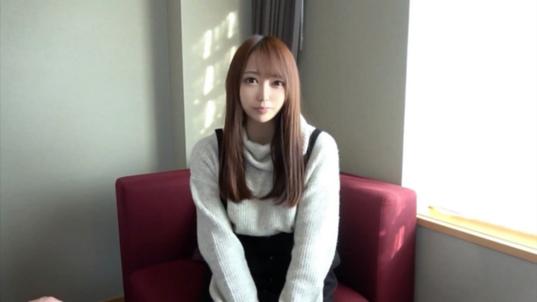 FC2-PPV-4809987 [BT](FC2) アイドル志望の18歳 美女。濃厚イラマチオから生挿入懇願。立てなくなる程激しく突いて痙攣イキ中出し。