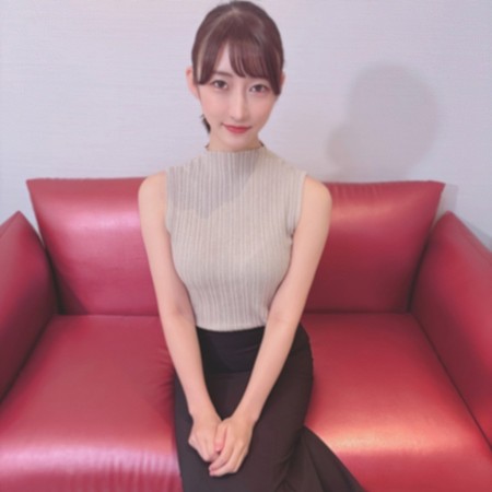 FC2-PPV-4810346 [BT](FC2) 【激レア】超大手上場企業で働く丸の内ＯＬの色白神乳スレンダーボディ。フェロモン溢れる美女のカラダに底辺男の精液を注ぎ込む。