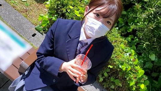 FC2-PPV-1932869 [BT](FC2) 純粋無垢の美少女と密室観覧車で2人きりのデート・・無抵抗な教え子に中出し！！