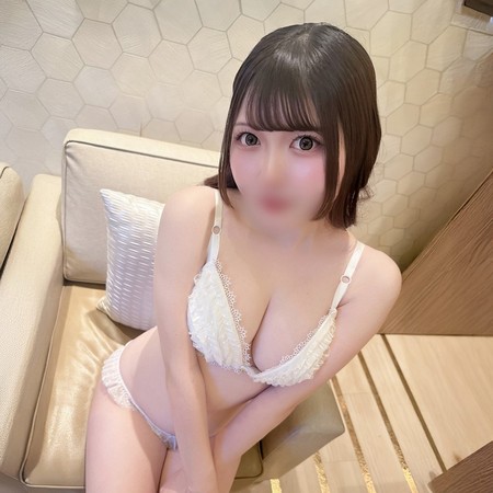 FC2-PPV-4845771 [BT](FC2) 【18歳】めちゃかわな色白美肌Fカップがいきなりの中出し解禁生チポ堕ちからのガチ昇天ハメ撮りの必見映像!!