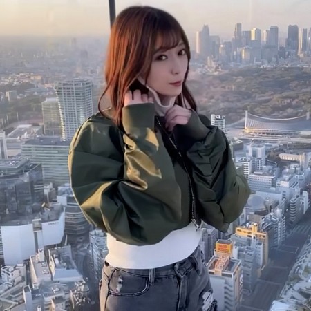 FC2-PPV-4848813 [BT](FC2) 国際線CA内定済み 2023ミスコングランプリ獲得。JD最後の1年間に内定取り消し覚悟の出演で完堕ちした動画。