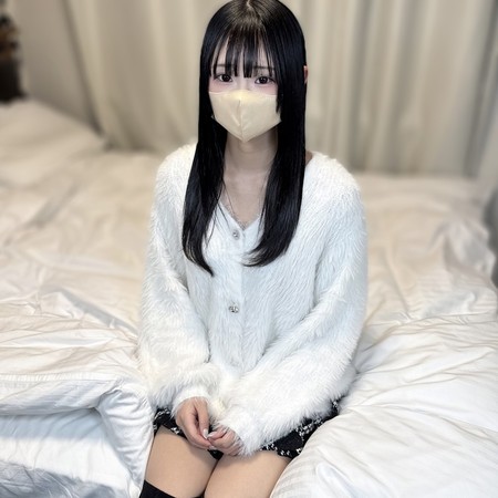 FC2-PPV-4873991 [BT](FC2) 1年ぶりに登場！【無】【中出し】スレンダーちっぱいのお宝映像！男心をくすぐるショーパン、ニーハイ。仲良くお風呂からのブルマに着替