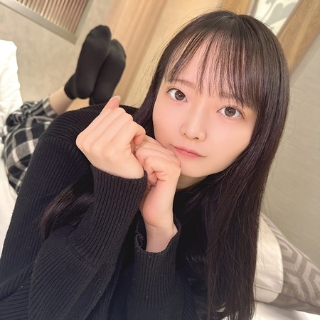 FC2-PPV-4883562 [BT](FC2) お宝映像候補。坂道系アイドルデビュー前の咲良ちゃん。す\.ぐダ.メ に なるかも。
