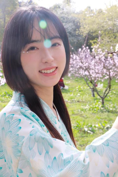 (杏吧傳媒)(xb-2858)(20260515)上海可愛女友穿肚兜給你操情緒給滿