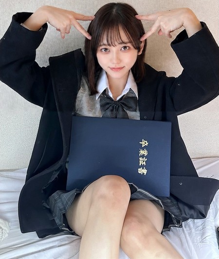 FC2-PPV-4904550 [BT](FC2) 【2026年3月卒】 ”元アイドル研究生”Fカップ18歳本物美女 制服出演。高額交渉ピル無し中出し希少ハメ撮り。残りわずか