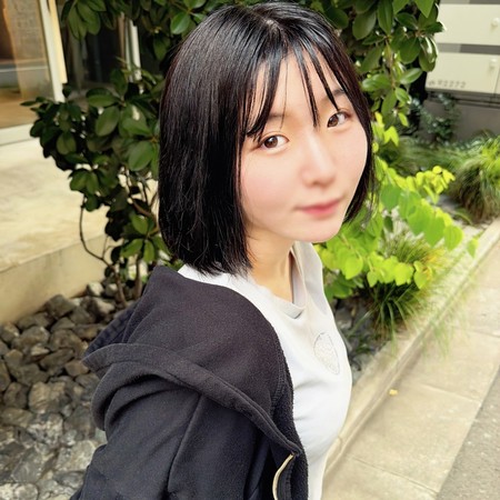 FC2-PPV-4935605 [BT](FC2) はじめて18さL I 爆乳美女「おチんぽおいしくてヨダレたれちゃう、」まんぐり返しで連続痙攣！雑魚マンに一週間ため込んだザーメン