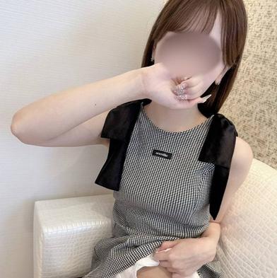 FC2-PPV-4964839 [BT](FC2) 高級会員制ラウンジで見つけた門外不出のスレンダー美乳嬢をお持ち帰り二人きりになった途端に豹変するエロさにリピート必至！