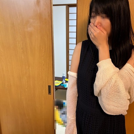 FC2-PPV-4989978 [BT](FC2) 【個撮】白昼おKOさんの遊ぶ部屋で。焦る奥さんと業務優先の私。見つかってないと思います。